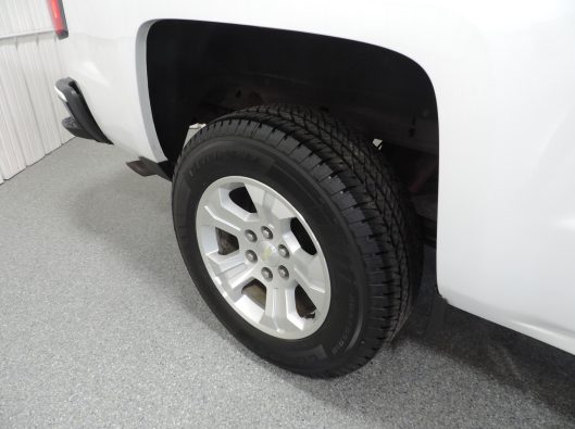 2016 CHevrolet Silverado White Z71 014