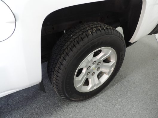 2016 CHevrolet Silverado White Z71 018