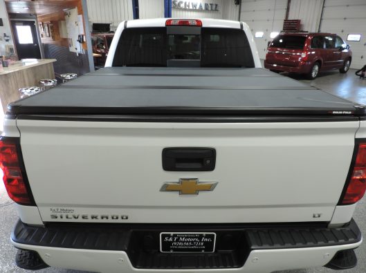 2016 CHevrolet Silverado White Z71 023