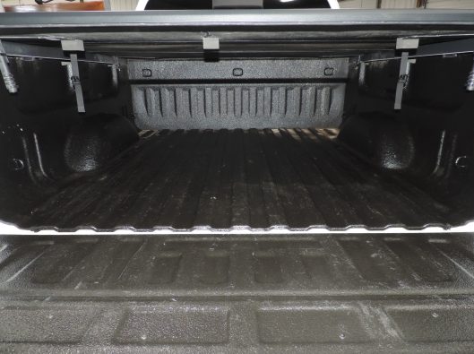 2016 CHevrolet Silverado White Z71 024