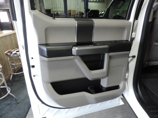 2018 Ford F150 White 032