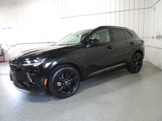 2023 Buick Essence ST Black 003