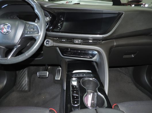 2023 Buick Essence ST Black 036