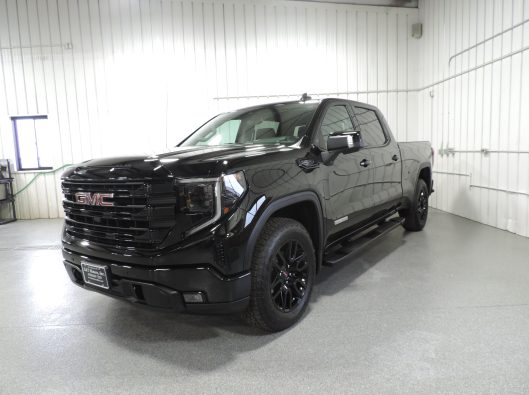 2025 GMC Black Sierra 001