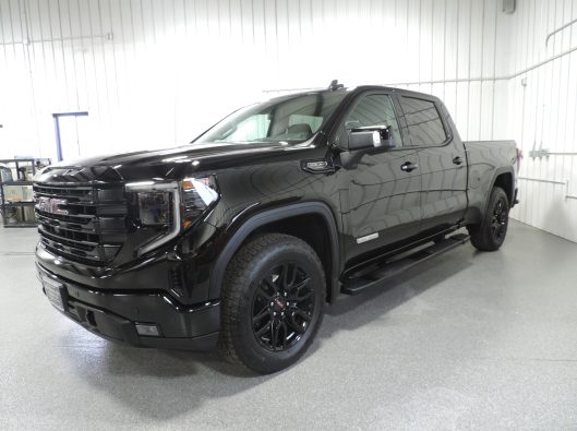 2025 GMC Black Sierra 002