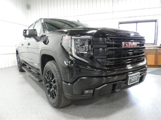 2025 GMC Black Sierra 008