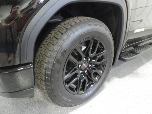 2025 GMC Black Sierra 020