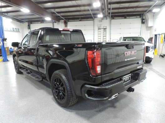 2025 GMC Black Sierra 025