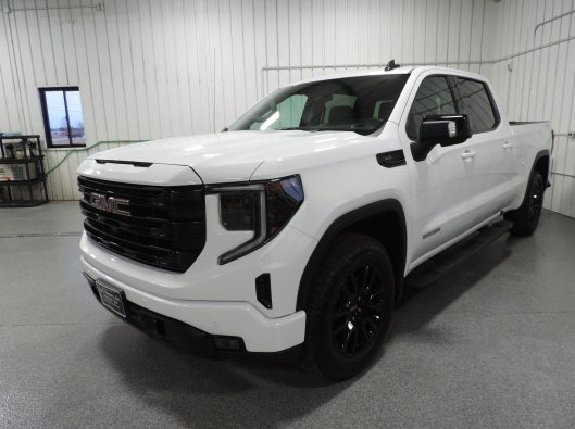 2025 White GMC Sierra 001