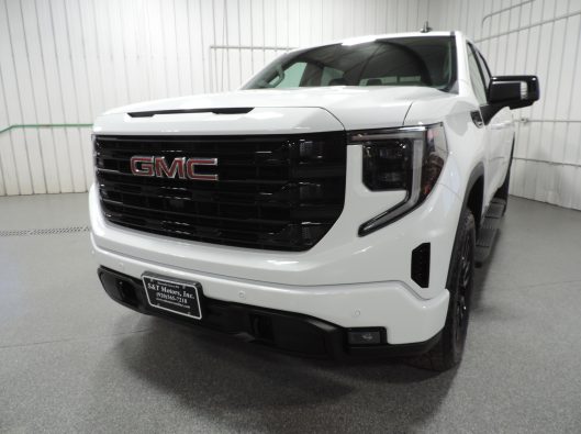2025 White GMC Sierra 004