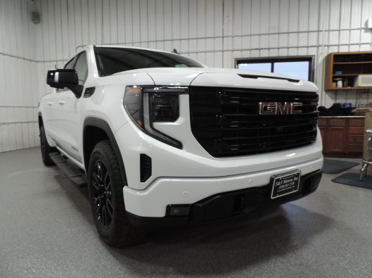 2025 White GMC Sierra 007