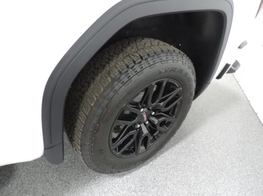 2025 White GMC Sierra 023