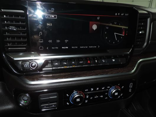 2025 White GMC Sierra 050