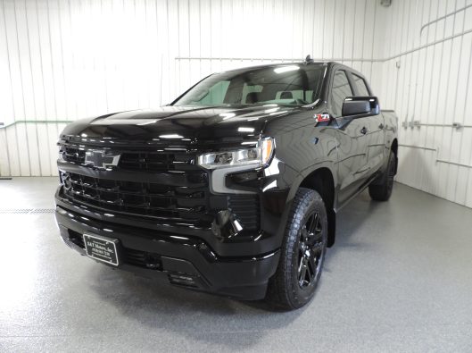 2026 Chevrolet Silverado 001