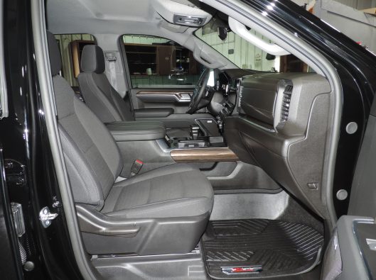 2026 Chevrolet Silverado 030