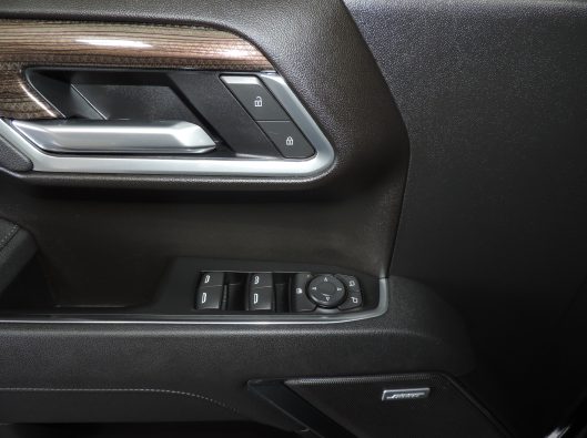 2026 Chevrolet Silverado 040