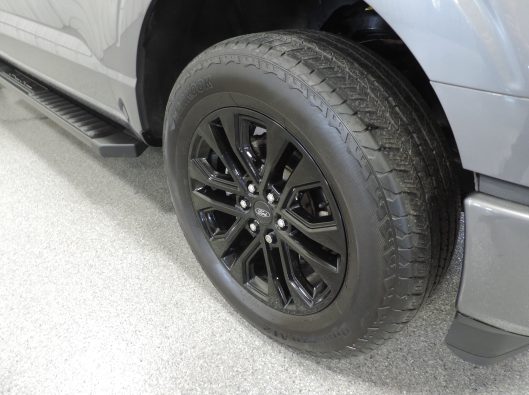 2024 Ford F150 Crew gray 014