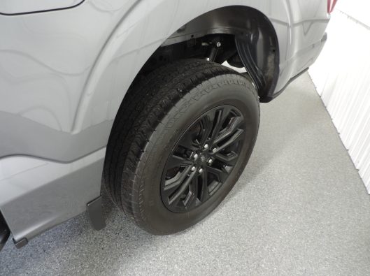 2024 Ford F150 Crew gray 020