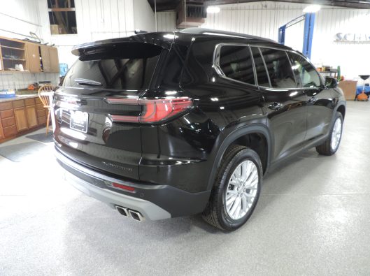 2025 GMC Acadia Elevatoin 021